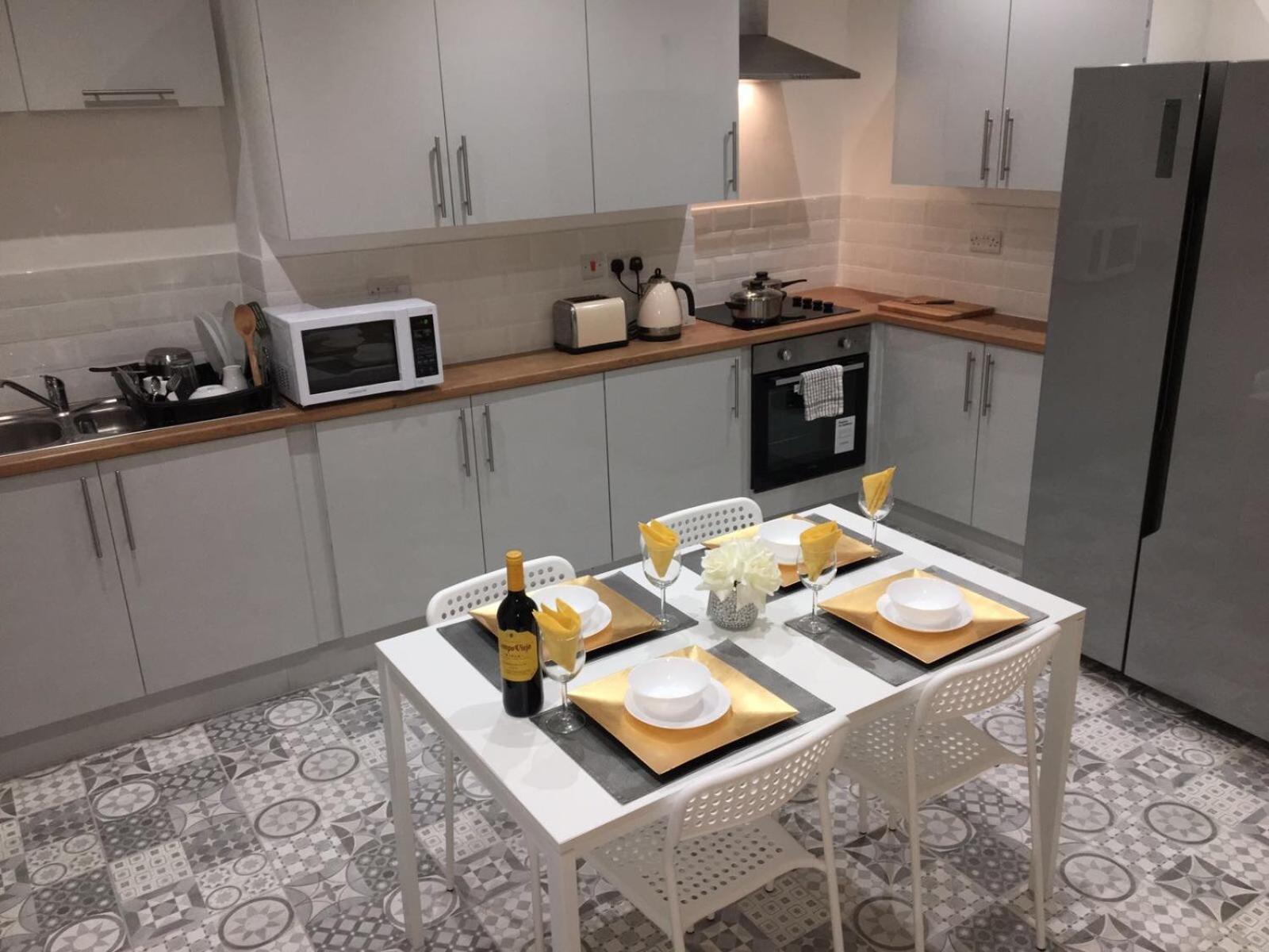 Townhouse @ 46 Nelson Street Crewe Villa ภายนอก รูปภาพ